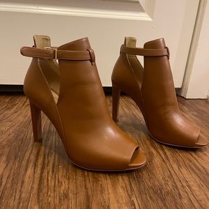 Michael Kors Leather Open Toe shoes 8